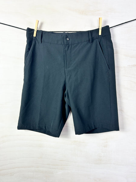 NIKE • Golf shorts, (XL) 13-15Y